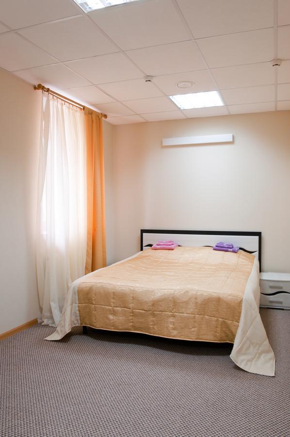 Avenue Hotel Zaslawye 外观 照片